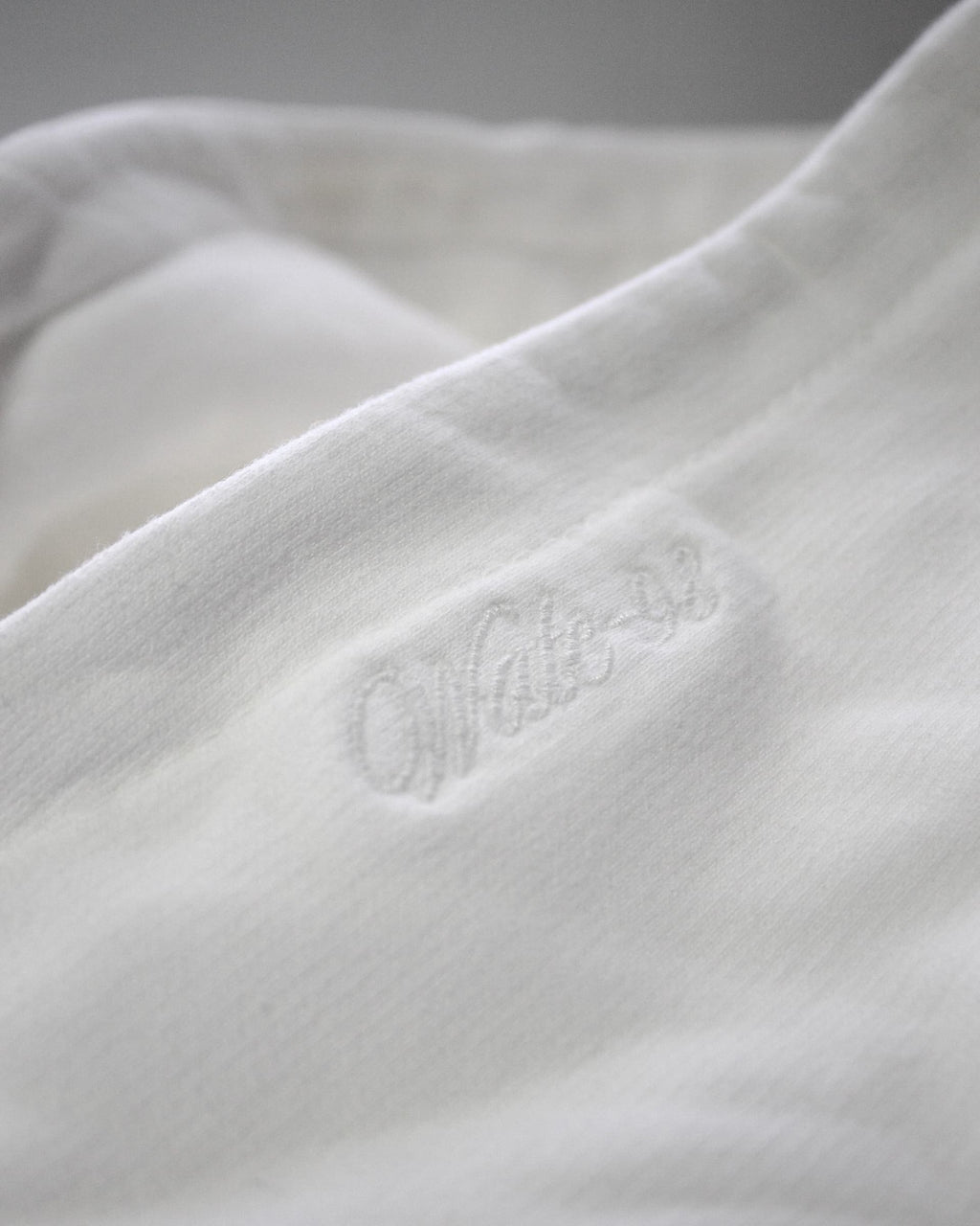 WORLDWIDE LOGO HOODIE CREAM